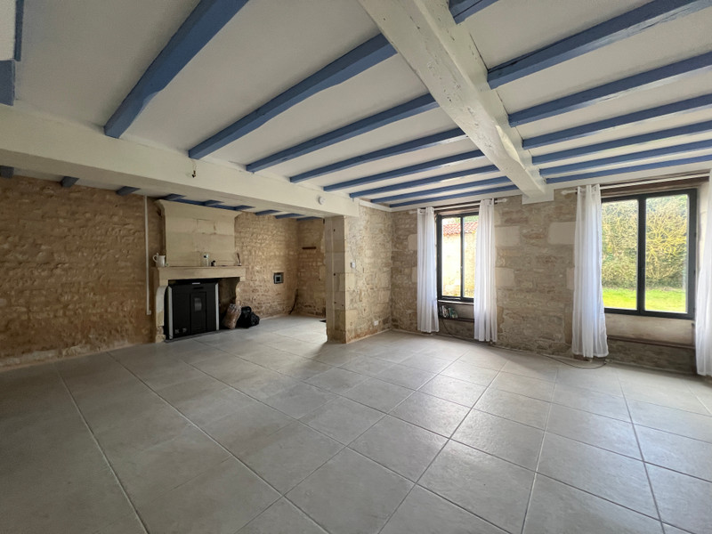 French property for sale in Archingeay, Charente-Maritime - €260,010 - photo 2