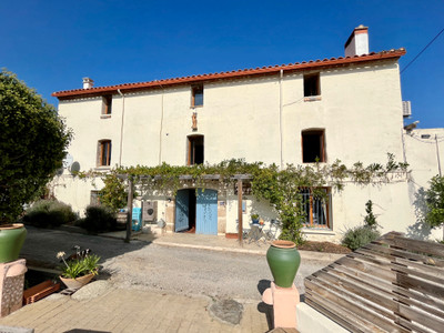 Maison à vendre à Ille-sur-Têt, Pyrénées-Orientales, Languedoc-Roussillon, avec Leggett Immobilier