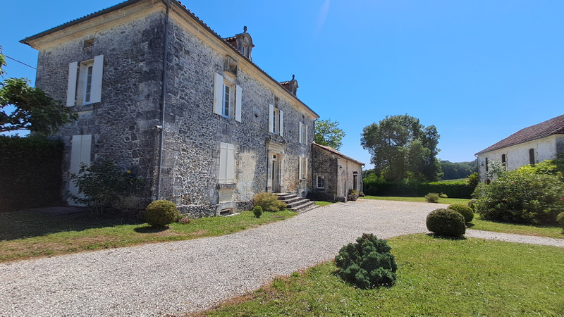 French property for sale in La Tour-Blanche-Cercles, Dordogne - €599,999 - photo 1