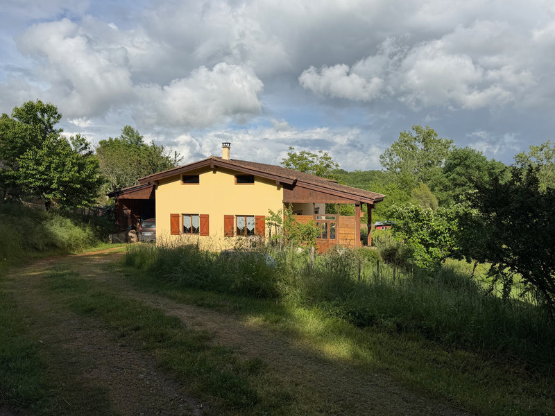 French property for sale in Saint-Germain-des-Prés, Dordogne - €246,000 - photo 0