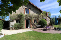Maison à vendre à Les Cars, Haute-Vienne - 212.760 € - photo 1