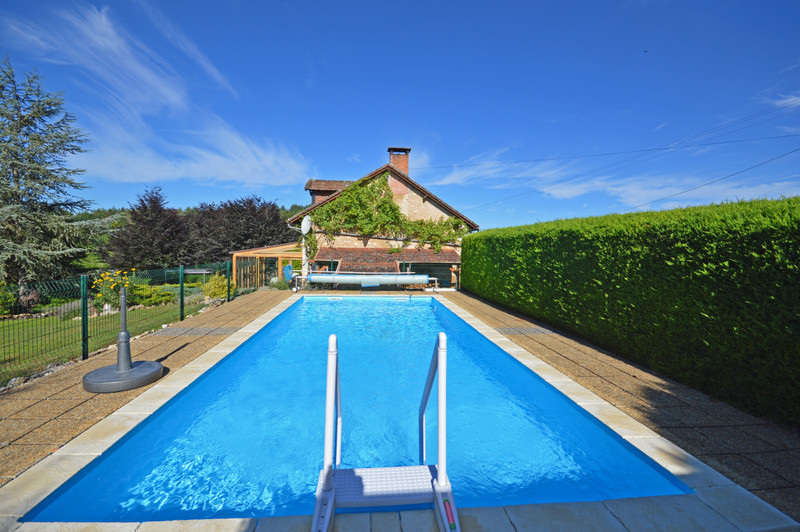 French property for sale in Négrondes, Dordogne - €445,000 - photo 2