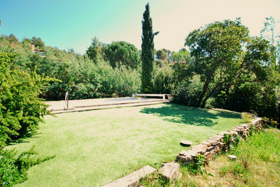 French property for sale in Roquebrun, Hérault - €385,000 - photo 2