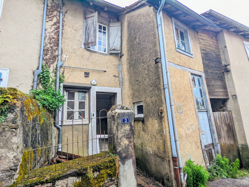 French property for sale in Saint-Germain-les-Belles, Haute-Vienne - &#8364;25,000 - photo 2