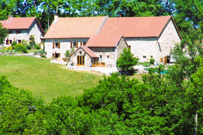 French property for sale in Saint-Gervais-d'Auvergne, Puy-de-Dôme - €495,000 - photo 2