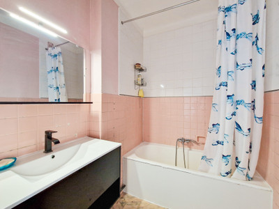French property for sale in Nice, Alpes-Maritimes - €399,000 - photo 11