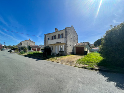 Maison à vendre à Miramont-de-Guyenne, Lot-et-Garonne, Aquitaine, avec Leggett Immobilier