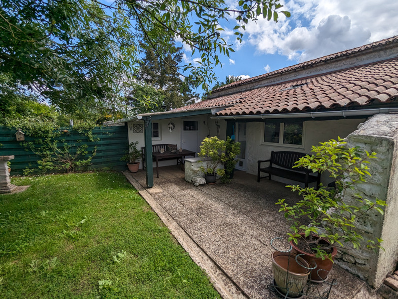 French property for sale in Cheffois, Vendée - €205,200 - photo 6