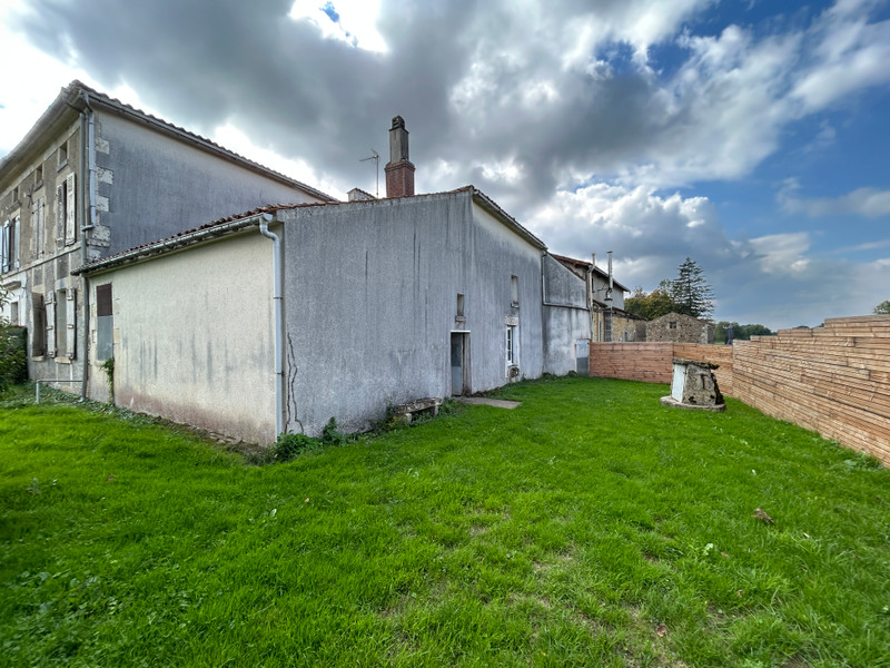 French property for sale in Saint-Laurent-de-la-Salle, Vendée - €36,600 - photo 14