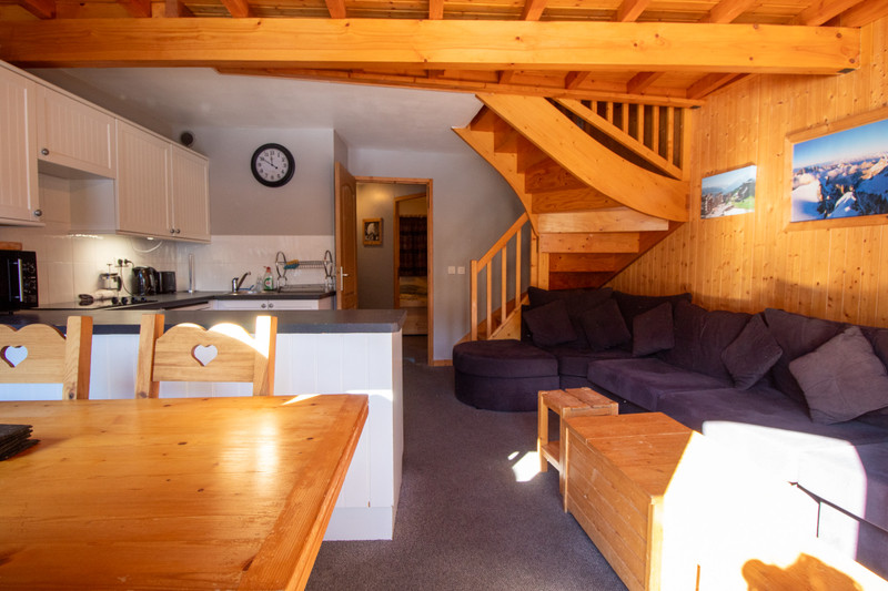 French property for sale in Courchevel, Savoie - €665,000 - photo 2