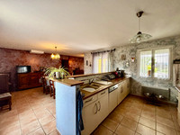 Maison à vendre à Saint-Jean-de-Maruéjols-et-Avéjan, Gard - 373.000 € - photo 7