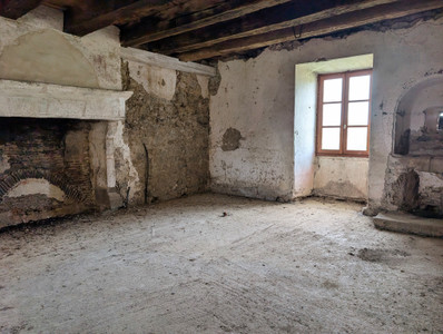 French property for sale in Bonneuil, Indre - €169,500 - photo 2