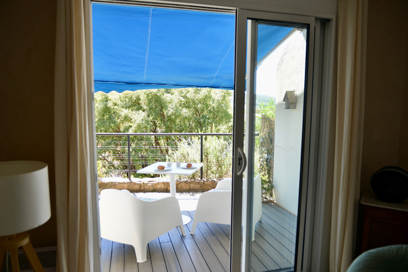 French property for sale in Le Lavandou, Var - €169,500 - photo 6
