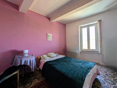 French property for sale in Beaufort, Hérault - €100,000 - photo 9
