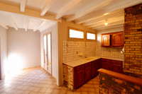 Maison à vendre à Montbron, Charente - 99.000 € - photo 5