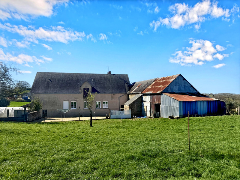 French property for sale in Lignières-Orgères, Mayenne - €131,200 - photo 2