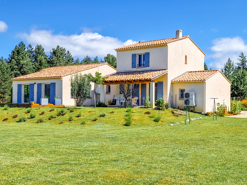 French property for sale in Aurel, Vaucluse - €489,500 - photo 2
