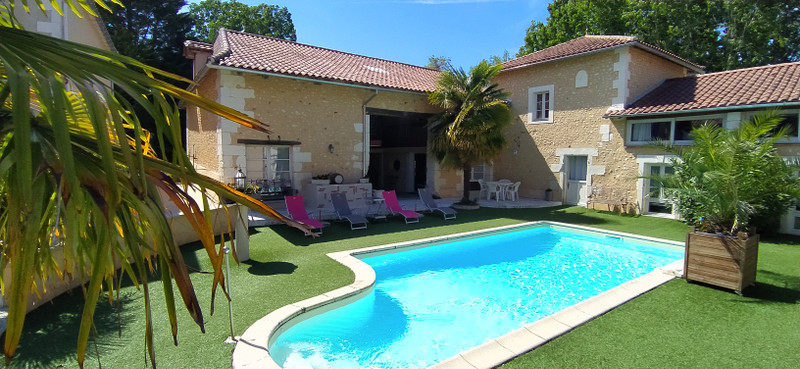French property for sale in Saint-Sulpice-de-Roumagnac, Dordogne - €1,590,000 - photo 1