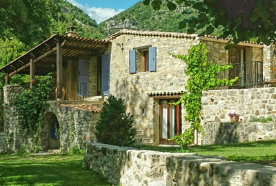 Maison à vendre à Verclause, Drôme, Rhône-Alpes, avec Leggett Immobilier