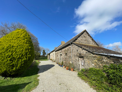 French property for sale in Saint-Mayeux, Côtes-d'Armor - €230,050 - photo 10