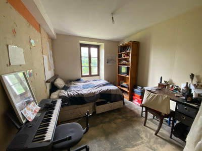 French property for sale in Léoville, Charente-Maritime - €110,000 - photo 9