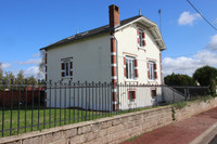 Maison à vendre à Poulaines, Indre - 122.475 € - photo 1