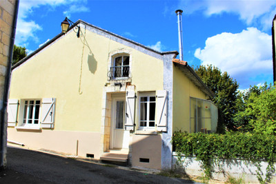 Maison à vendre à La Tour-Blanche-Cercles, Dordogne, Aquitaine, avec Leggett Immobilier