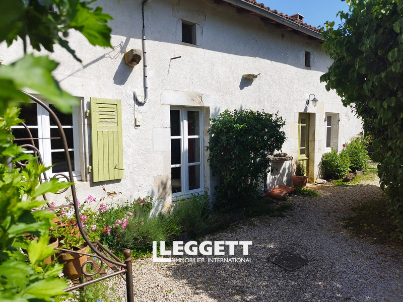Maison 5 pièce(s), GENOUILLÉ