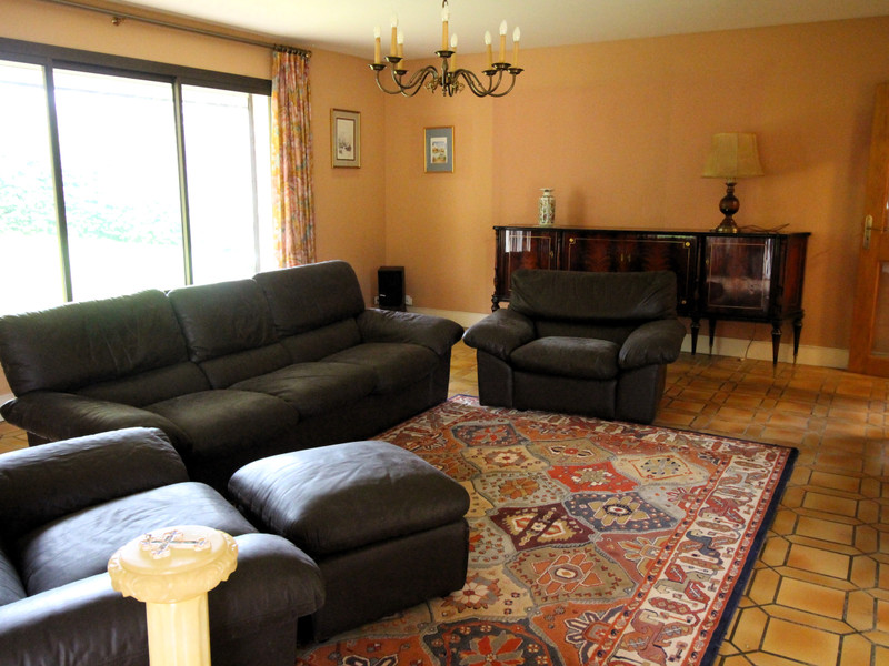 French property for sale in Collorec, Finistère - €283,550 - photo 4