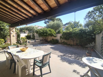 French property for sale in La Garde, Var - €425,500 - photo 3