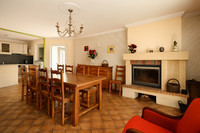 Maison à vendre à Charmé, Charente - 130.800 € - photo 10