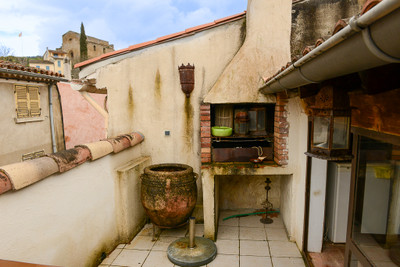 French property for sale in Collobrières, Var - €259,600 - photo 4
