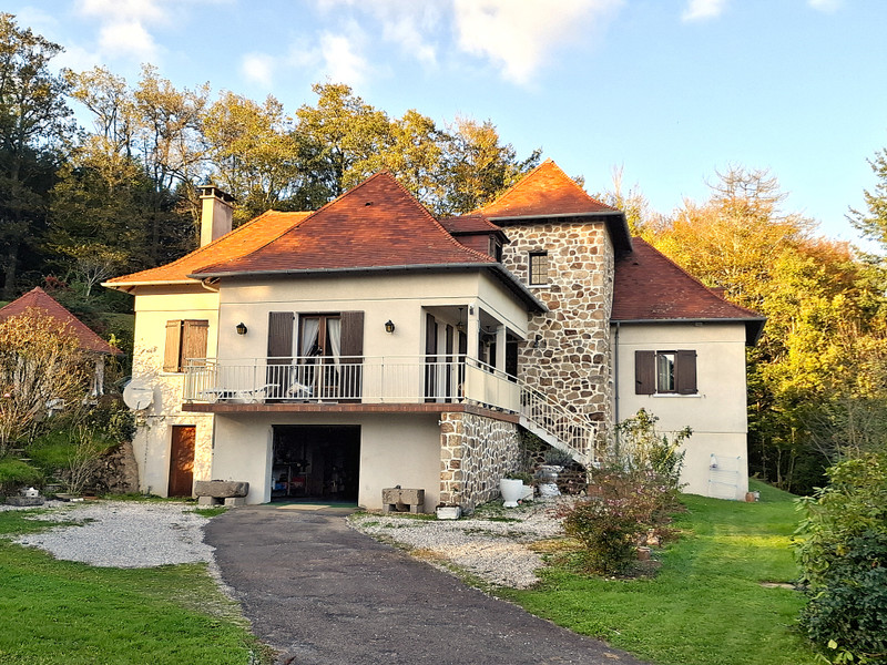 French property for sale in Chaptelat, Haute-Vienne - €424,000 - photo 9