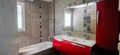 French property for sale in Avignon, Vaucluse - €397,000 - photo 6