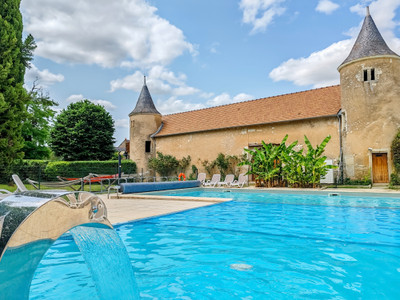 French property for sale in Châtellerault, Vienne - €1,686,000 - photo 1