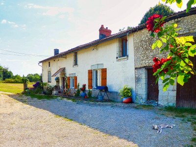 Maison à vendre à Savigny-sous-Faye, Vienne, Poitou-Charentes, avec Leggett Immobilier