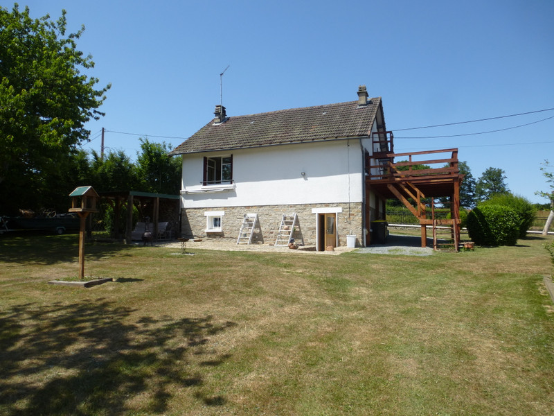 French property for sale in Fresselines, Creuse - &#8364;77,000 - photo 2
