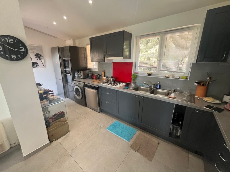 French property for sale in Bagnols-en-Forêt, Var - €745,000 - photo 5