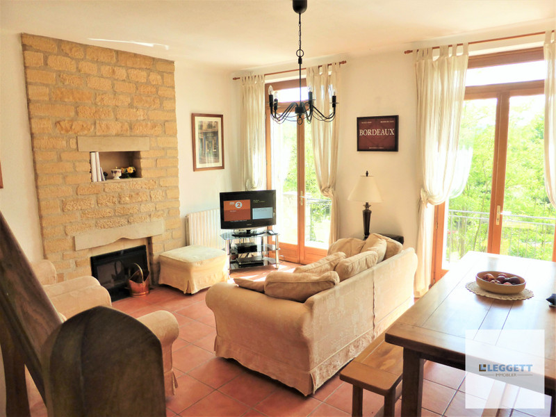 House in La RoqueGageac Dordogne 4bedroom stone house with unique