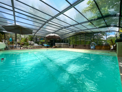 Maison de luxe 11 pièces avec dépendance et piscine à vendre à 95840 Villiers-Adam