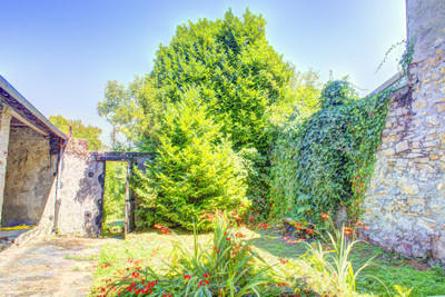 Maison à vendre à Oloron-Sainte-Marie, Pyrénées-Atlantiques, Aquitaine, avec Leggett Immobilier