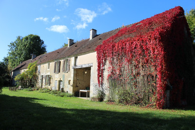 French property for sale in Cour-Maugis sur Huisne, Orne - €110,500 - photo 1