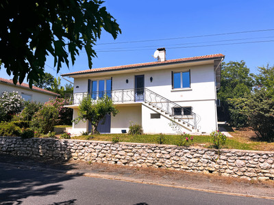 Maison à vendre à Seyches, Lot-et-Garonne, Aquitaine, avec Leggett Immobilier