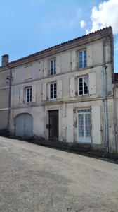 French property for sale in Dignac, Charente - €172,000 - photo 8