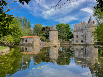 French property for sale in Nantes, Loire_Atlantique - €1,400,000 - photo 1