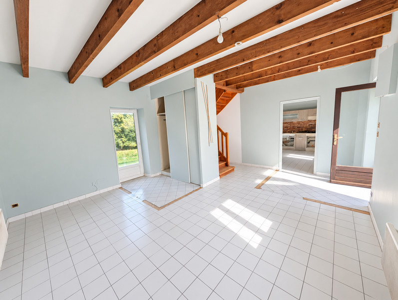 French property for sale in Bégard, Côtes-d'Armor - €234,000 - photo 2