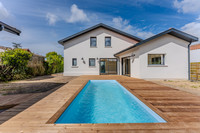 Swimming Pool for sale in Gujan-Mestras Gironde Aquitaine