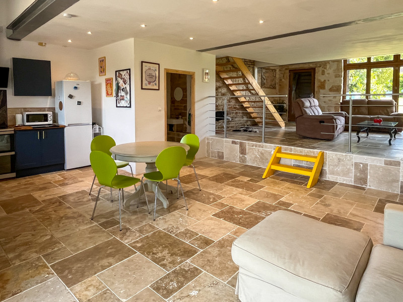 French property for sale in Chef-Boutonne, Deux-Sèvres - €339,200 - photo 11