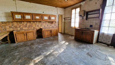 French property for sale in Saint-Émilion, Gironde - €1,595,744 - photo 5