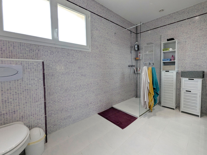 French property for sale in Labruguière, Tarn - €370,000 - photo 5